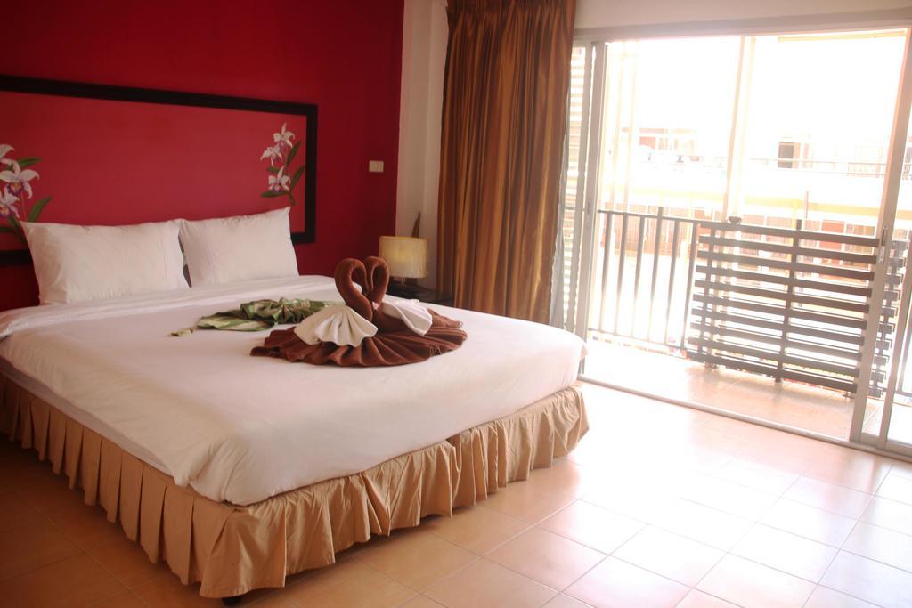 บีมายเกสท์ บูติค Hotel Phuket ภายนอก รูปภาพ